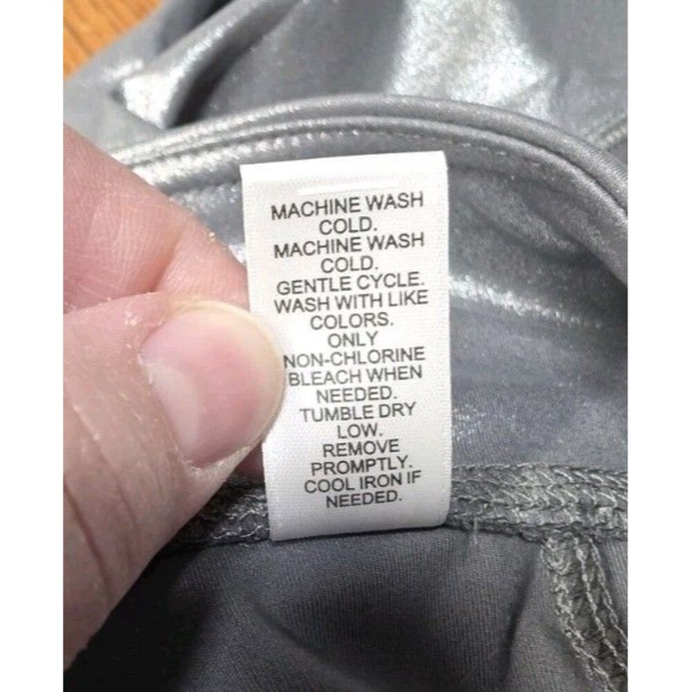 NWT Cato Live Well Lifestyle Silver Metallic Leggings Plus Size 22/24 - Picture 8 of 11